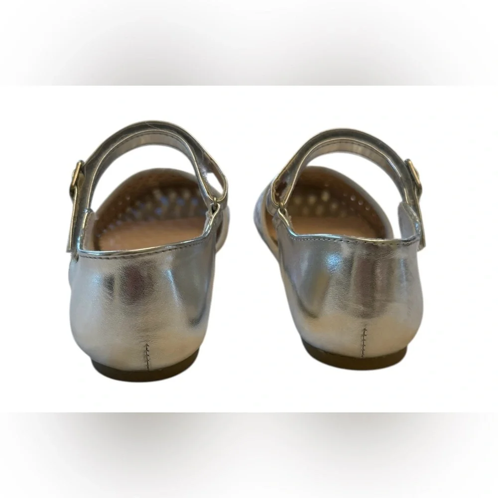 Nine West Vivien Metallic Silver Flats Size 2 M NWT - Picture 8 of 15